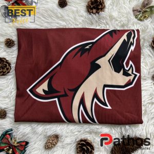 nhl arizona coyotes clayton keller 9 ugly sweater 3 COmG5