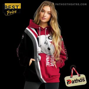 customized georgia bulldogs peeking snoopy red hoodie 2 3ZIV5