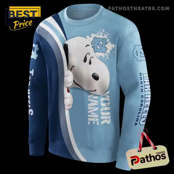 Custom North Carolina Tar Heels Peeking Snoopy Light Blue Hoodie