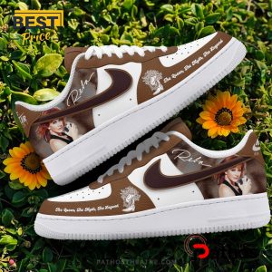 reba mcentire the queen the myth the legend air force 1 3 9rAr2
