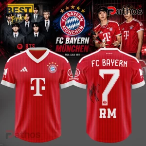 FC Bayern Munich red soccer jersey with white trim, T-Mobile logo, number 7, and RM nameplate on the back.!