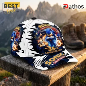 Sonic The Hedgehog 35th Anniversary White Baseball Cap 1 Sonic the Hedgehog 35th Anniversary baseball cap featuring Sonic, Tails, and Knuckles graphic on white fabric.!